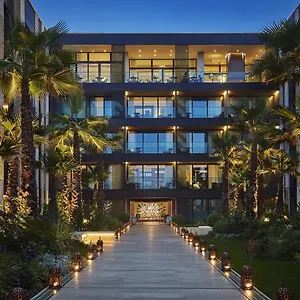Four Seasons Otel